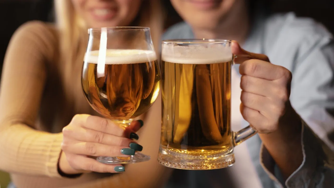 Zdjęcie Czy jedno piwo szkodzi? Odkryj niebezpieczeństwa dla zdrowia