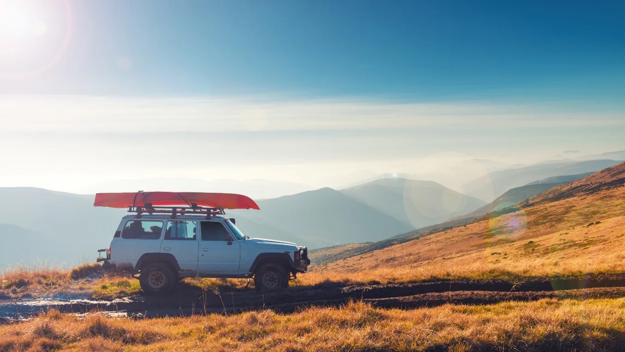 Błędy w mocowaniu kajaka na dachu