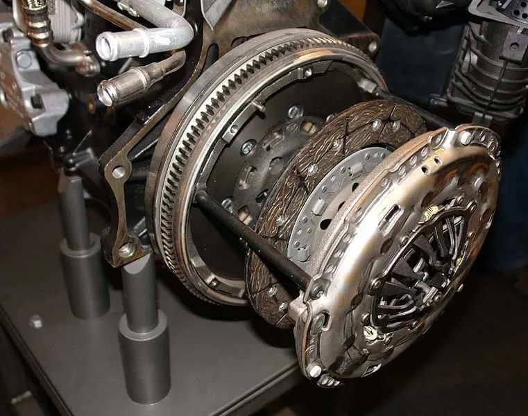 Spalone sprzęgło zapach