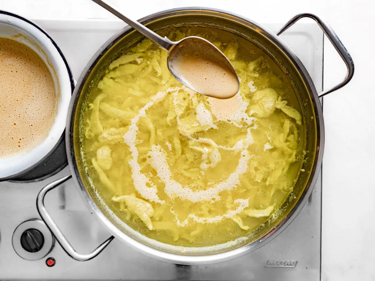 Kluski lane z rosołem