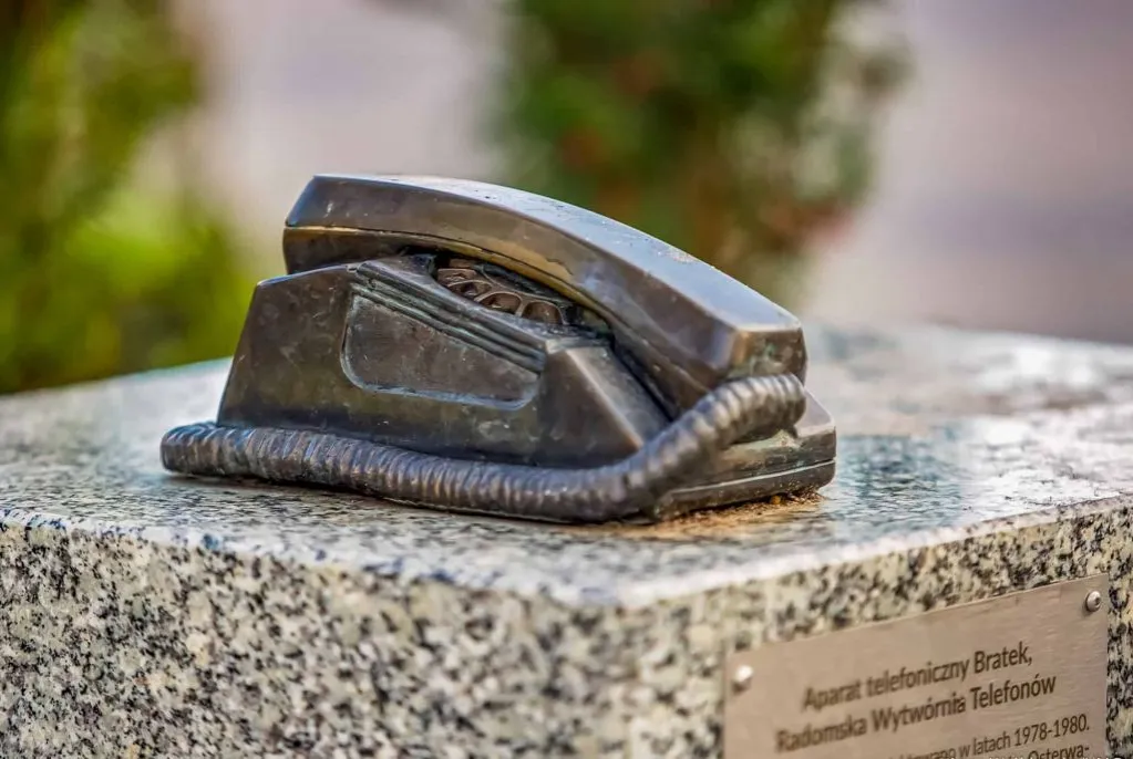 Radom Szlak Symboli Przemysłu rzeźby