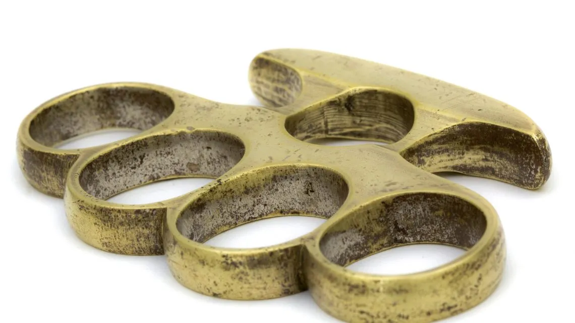 r&oacute;żne rodzaje kastet&oacute;w