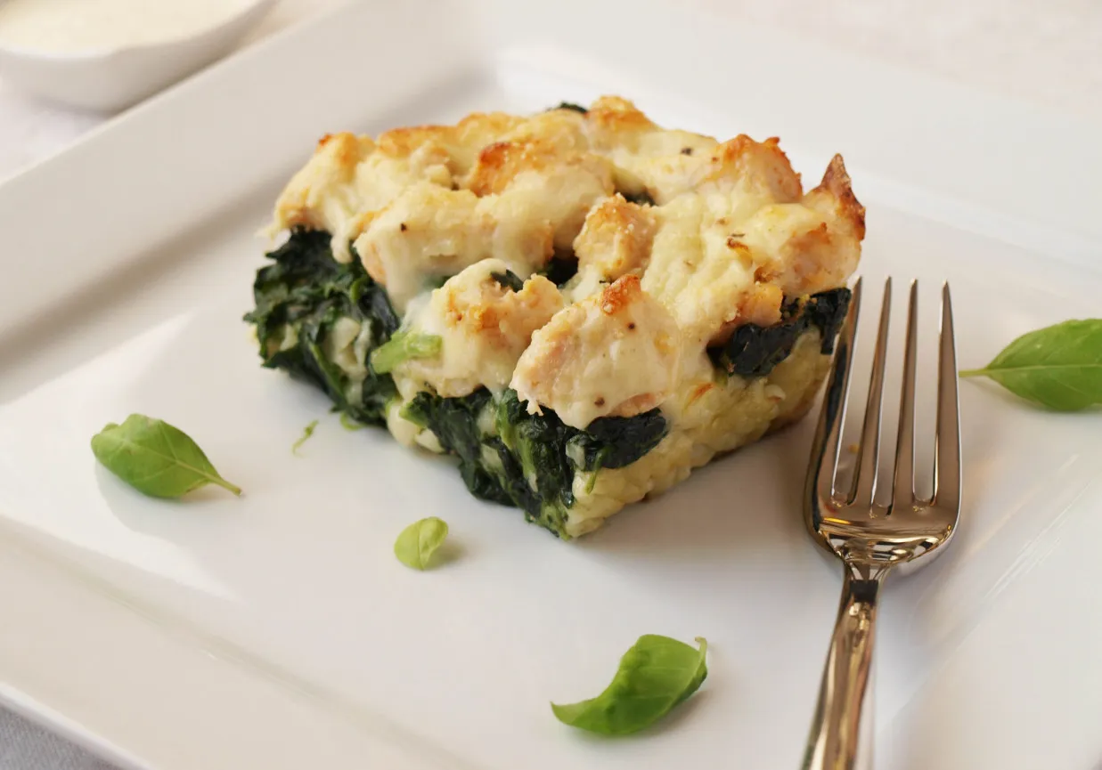 zapiekanka makaronowa ze szpinakiem i kurczakiem