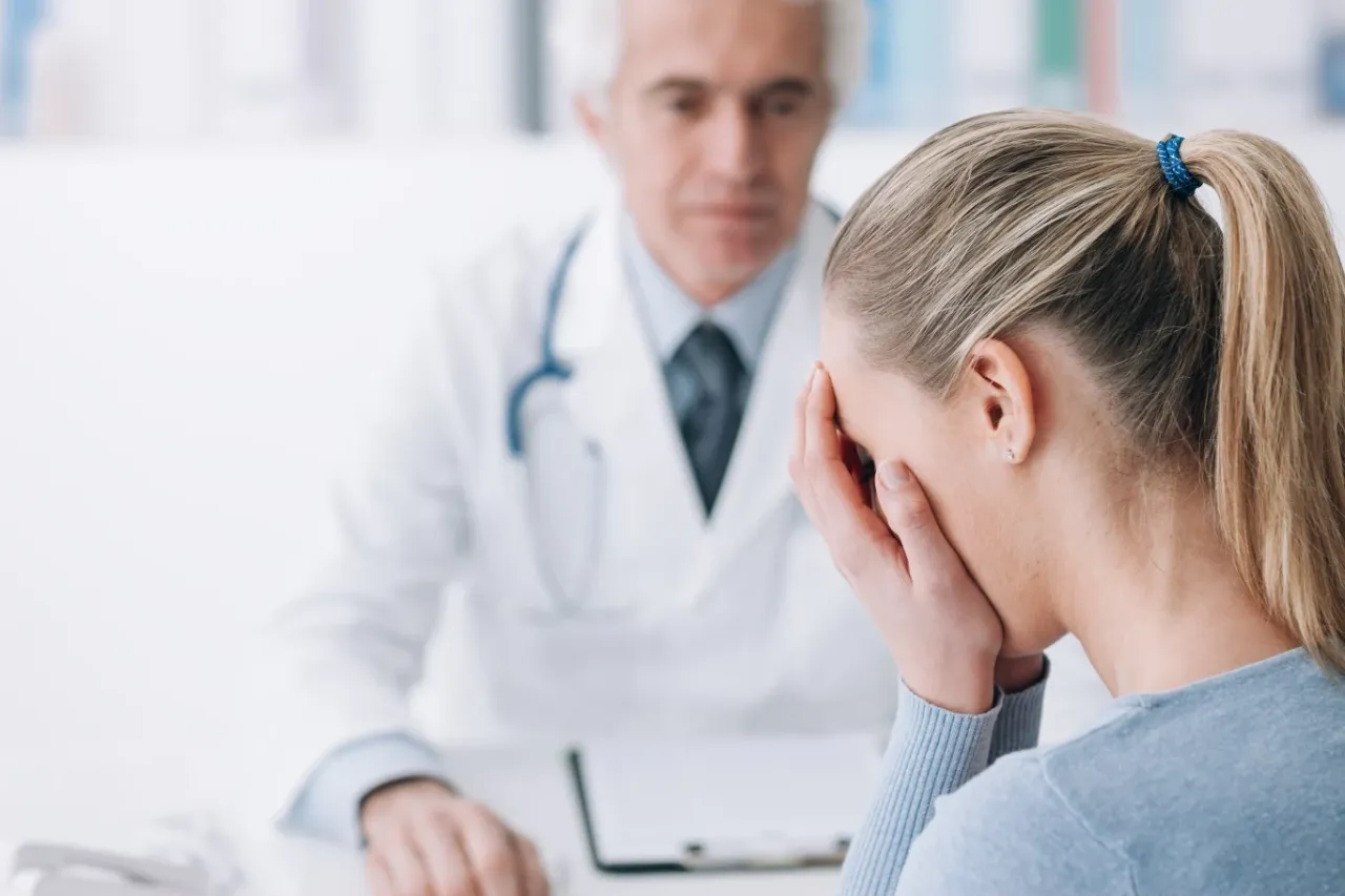 lekarz psychiatra i pacjent