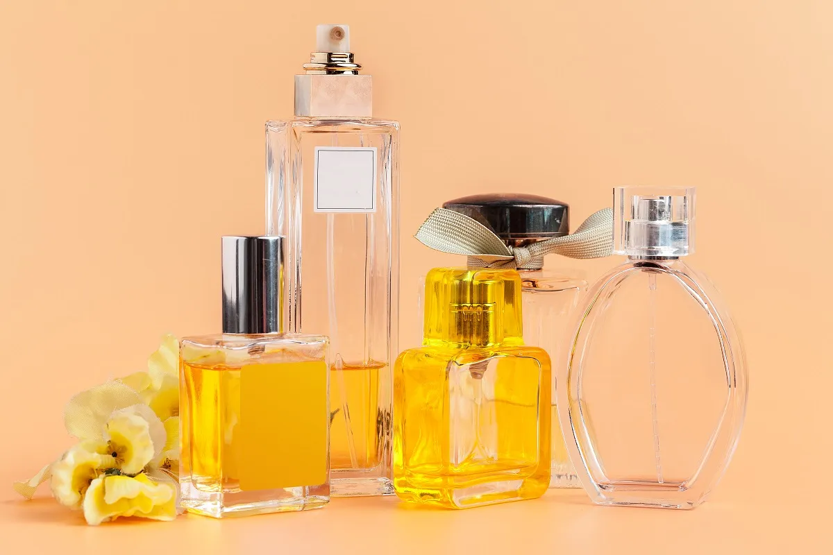 Flakony wody perfumowanej i toaletowej, porównanie EDP vs EDT