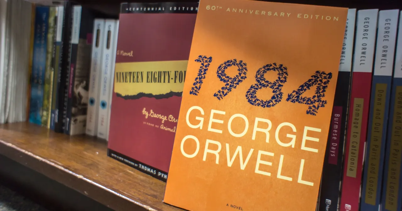 Literatura totalitaryzm, Rok 1984, Inny świat