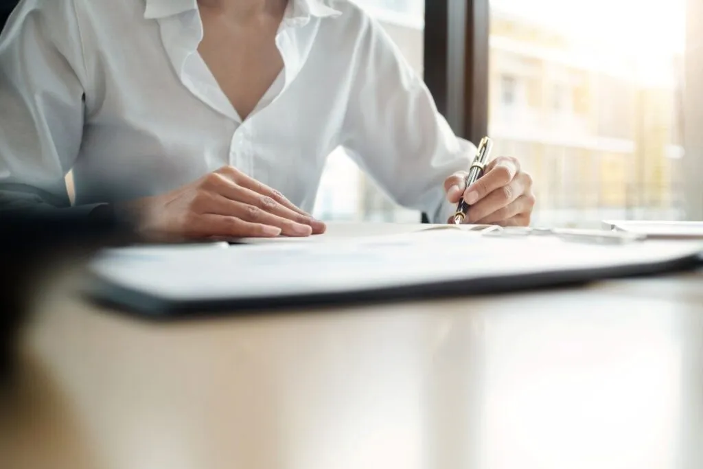 Moment podpisania aktu notarialnego i umowy najmu