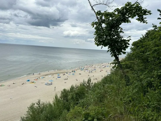 Zdjęcie Gdzie najtańsze noclegi nad morzem? Odkryj ukryte skarby!