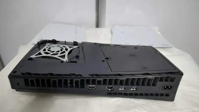 PS5 Slim demontaż obudowy