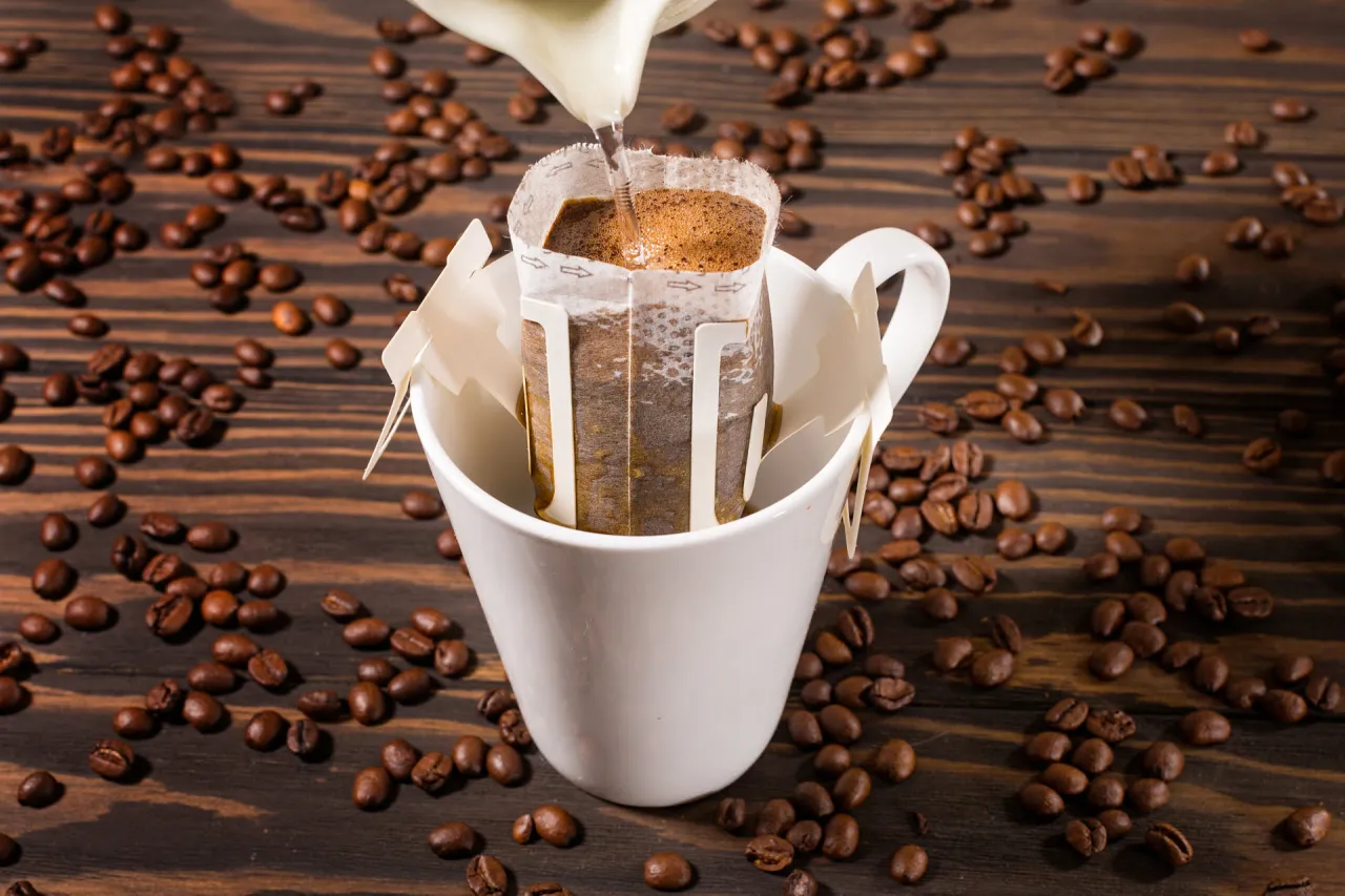 niebezpieczne zamienniki filtra do kawy, czego unikać w filtrach