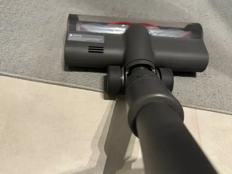 Różne rodzaje elektroszczotek do odkurzaczy pionowych