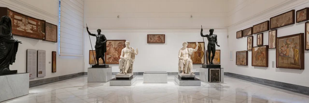 Museo Archeologico Nazionale Napoli interno