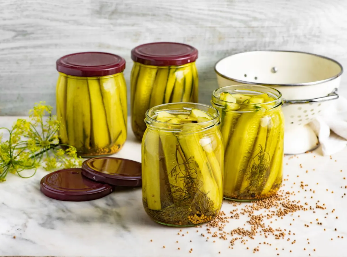 og&oacute;rki w curry r&oacute;żne sposoby krojenia