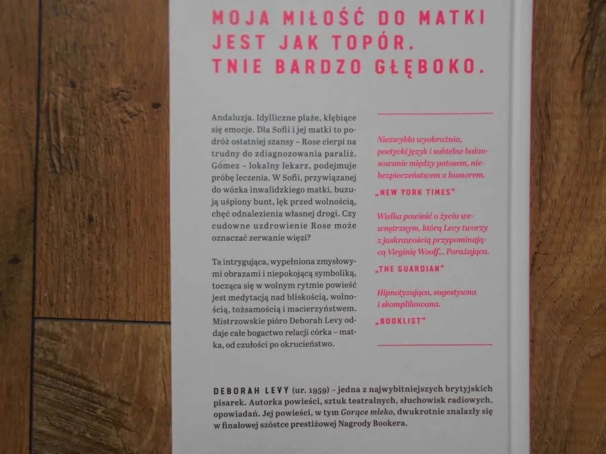 Deborah Levy Gorące mleko okładka książki