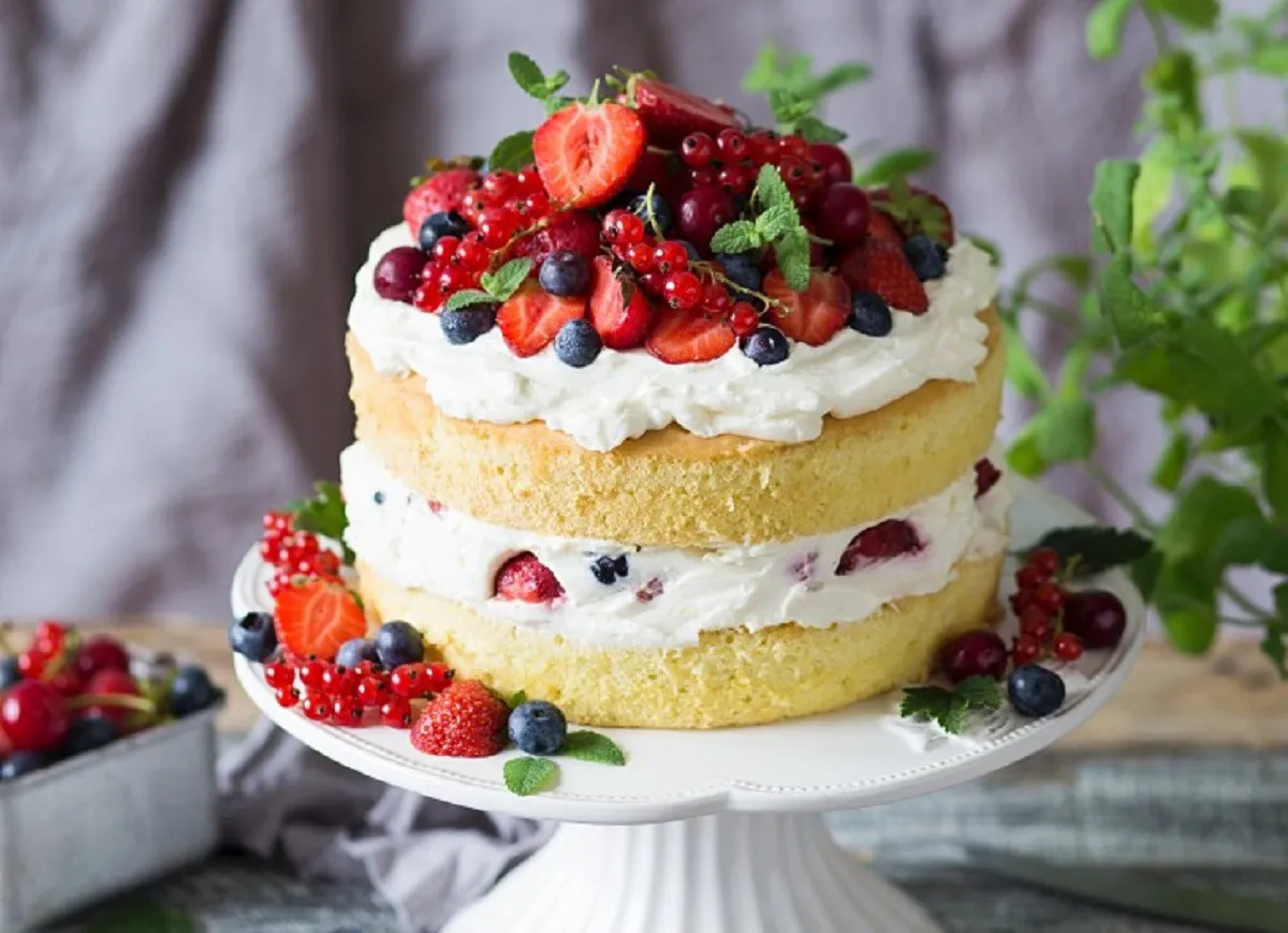 krem mascarpone śmietankowy z owocami