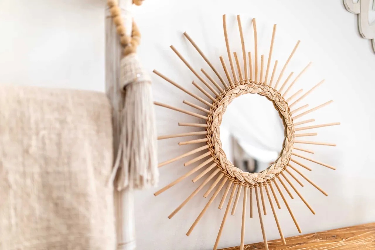 rodzaje luster słońce materiały style