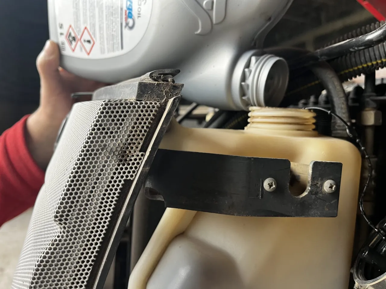 skutki zmieszania płyn&oacute;w chłodniczych G11 G12