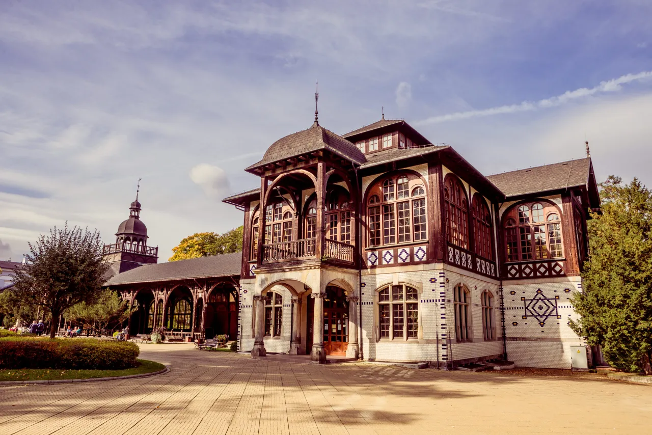 Park Zdrojowy Szczawno-Zdr&oacute;j Pijalnia W&oacute;d Mineralnych