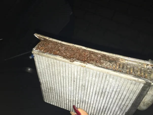 zapchana nagrzewnica chłodnicy