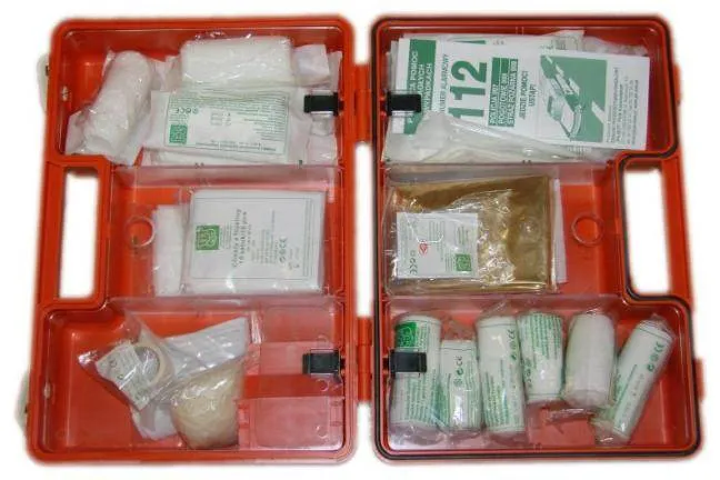 apteczka zakładowa DIN skład