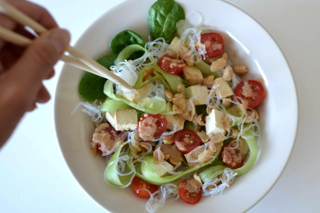 przygotowanie makaronu sojowego krok po kroku