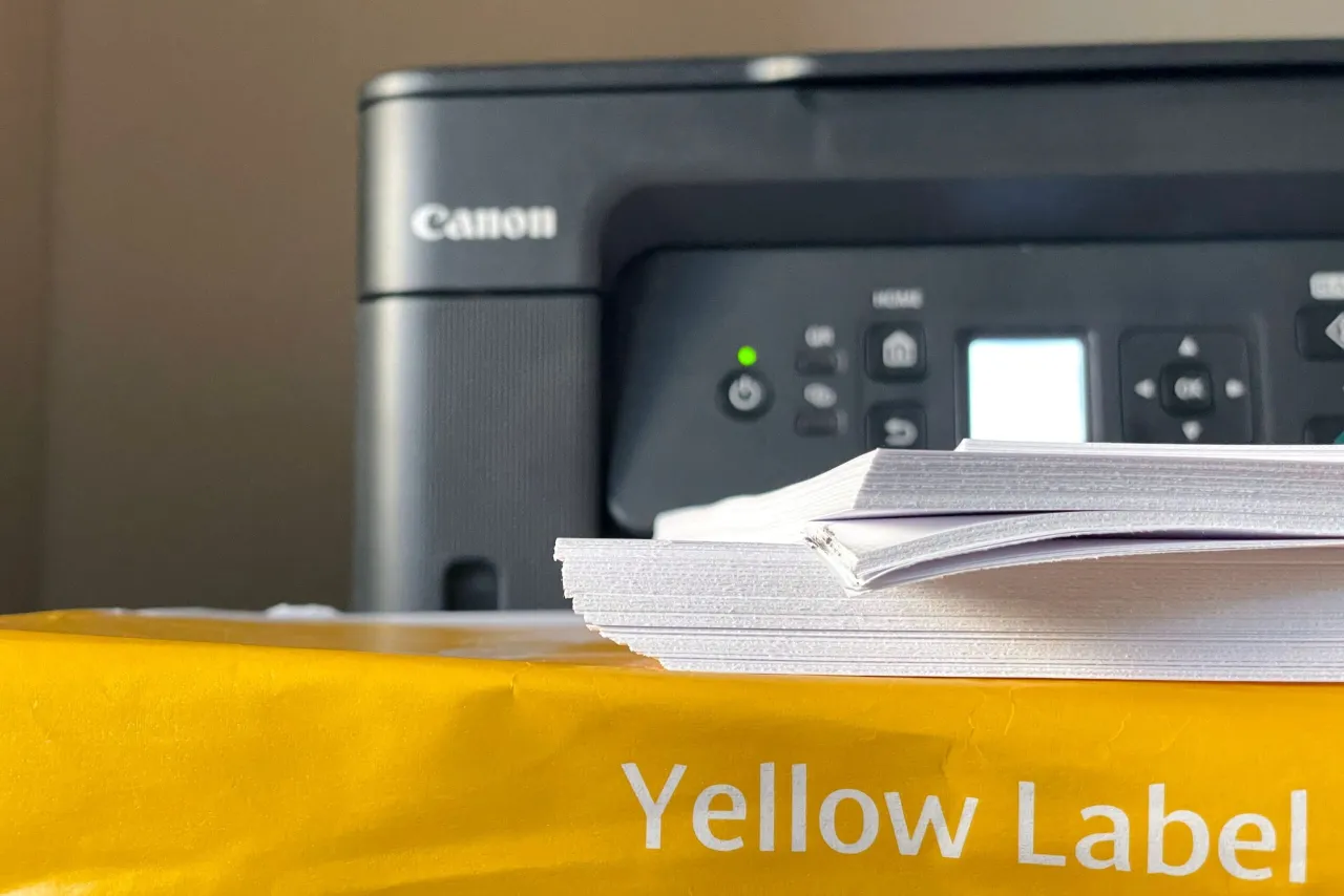 zaschnięty tusz w drukarce atramentowej