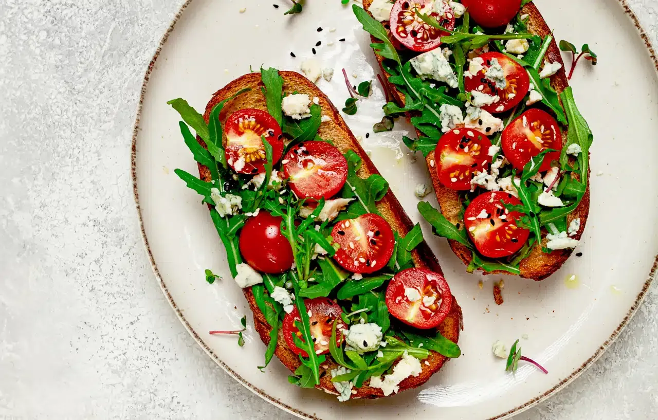 tanie wegetariańskie obiady sezonowe warzywa strączki