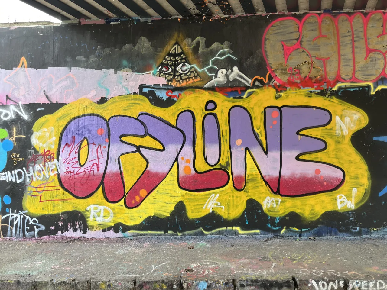 karte mit markierungen f&uuml;r legale graffiti w&auml;nde oder street art spots