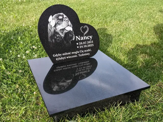 cmentarz dla zwierząt w Polsce, nagrobki zwierząt