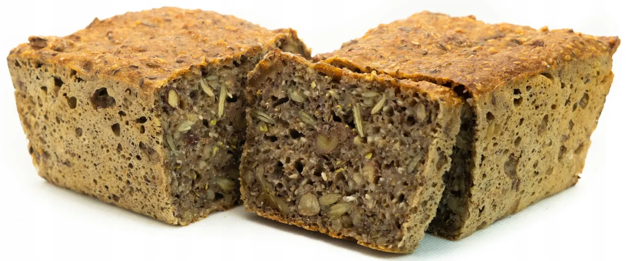 Płaski bochenek chleba frustracja