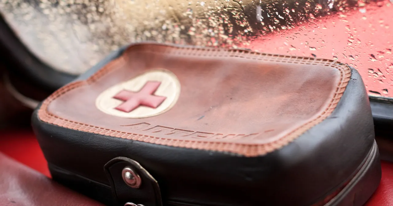 leki w apteczce samochodowej upał mróz degradacja