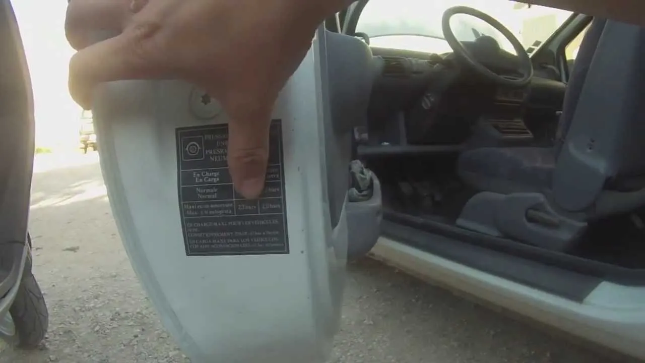 Étiquette pression pneu Renault Twingo 1 portière