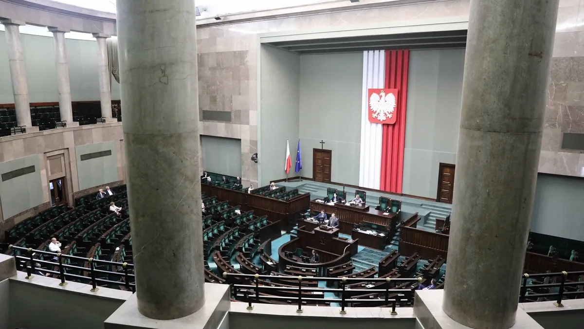 Zdjęcie Ile zarabia poseł sejmu? Zaskakujące fakty o wynagrodzeniach