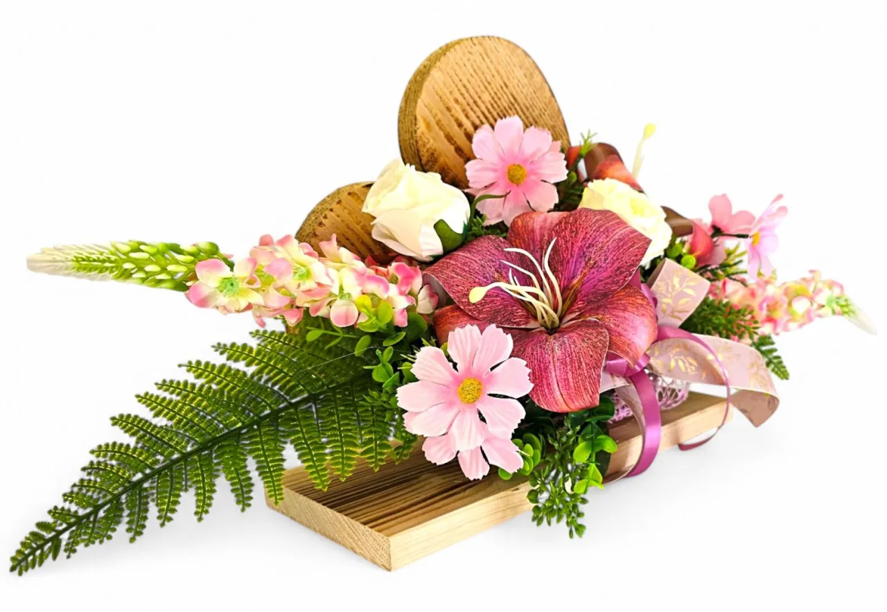 stroik kwiatowy na stół rocznicowy