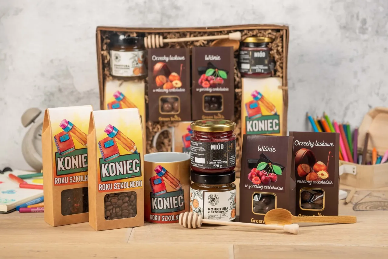 kosz prezentowy kawa herbata dla nauczyciela