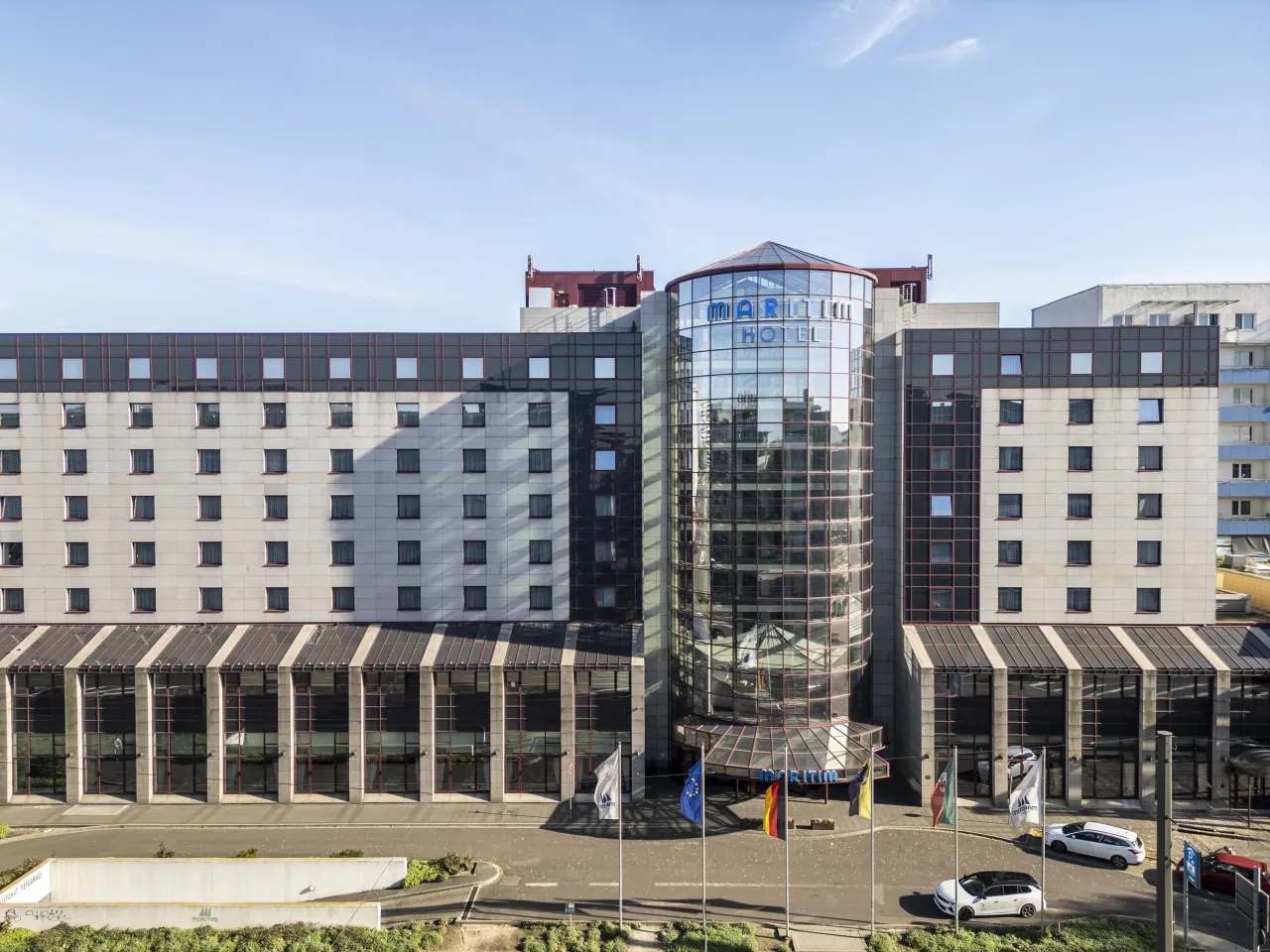 Maritim Hotel Magdeburg Aussenansicht Hauptbahnhof