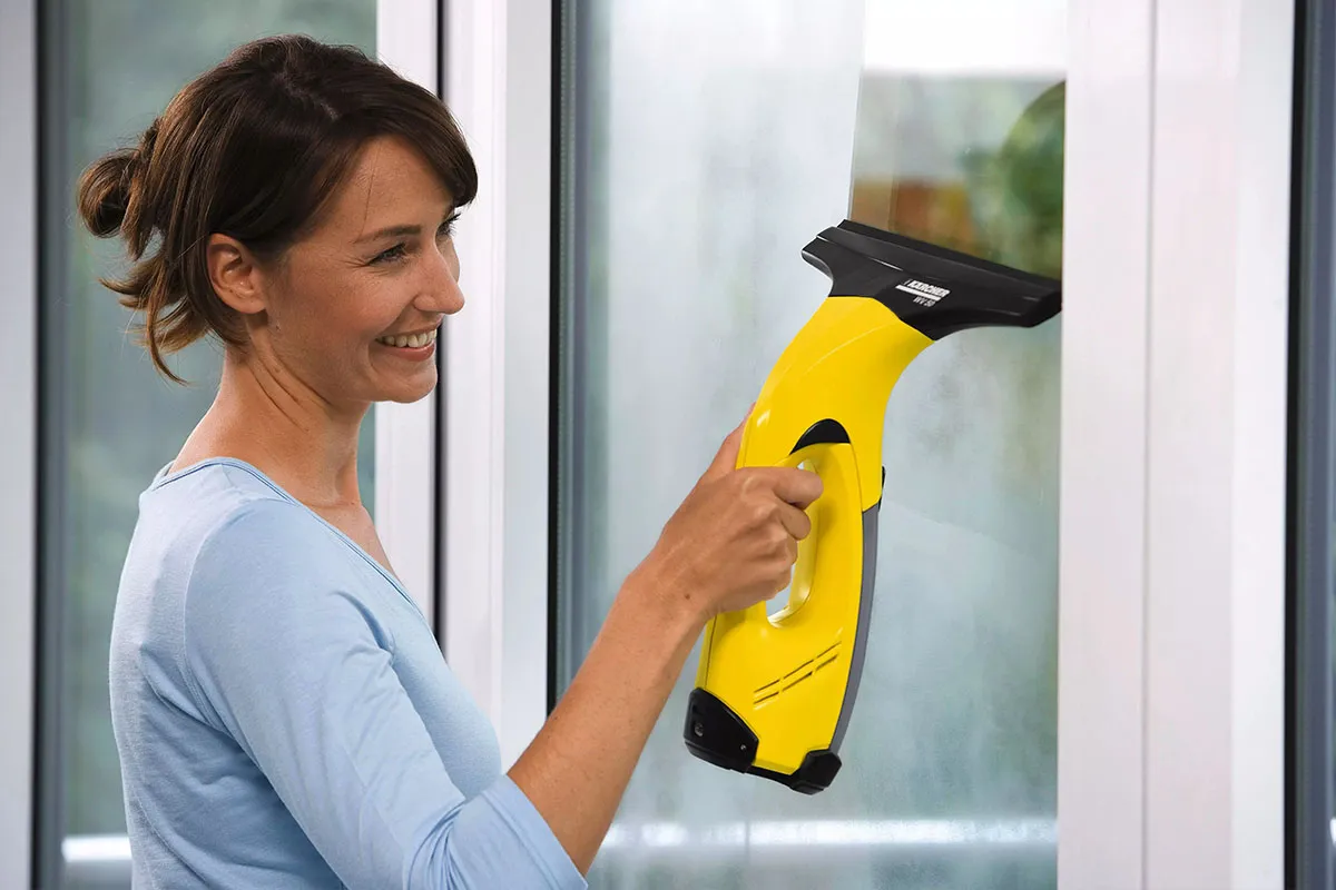 prawidłowa technika mycia okien myjką Kärcher