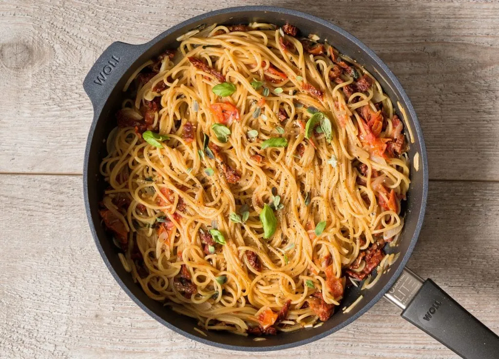 dania z makaronem spaghetti