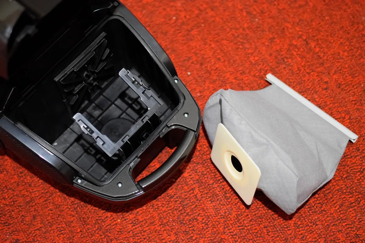 Odkurzacz traci moc, pełny worek