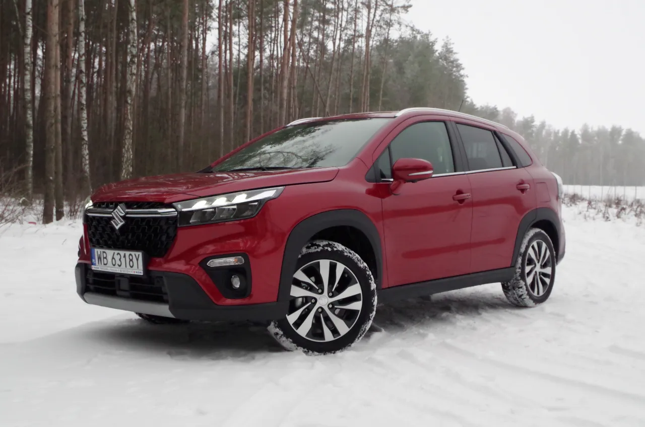 Suzuki S-Cross zasięg na baku