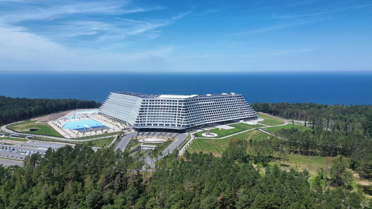 Hotel Gołębiewski Pobierowo wpływ na krajobraz i środowisko