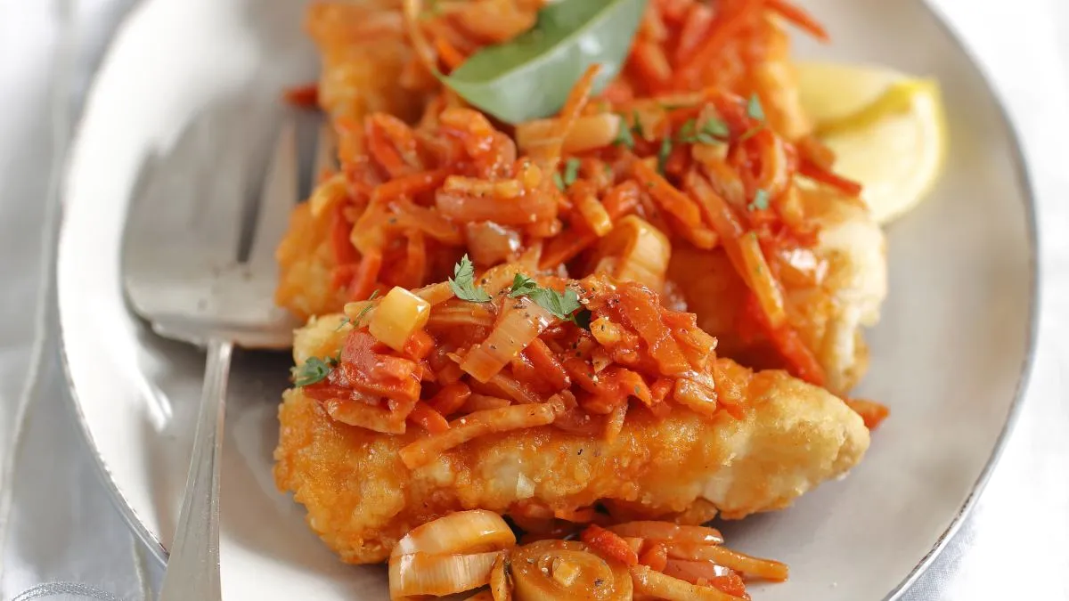 układanie warstw ryby po grecku