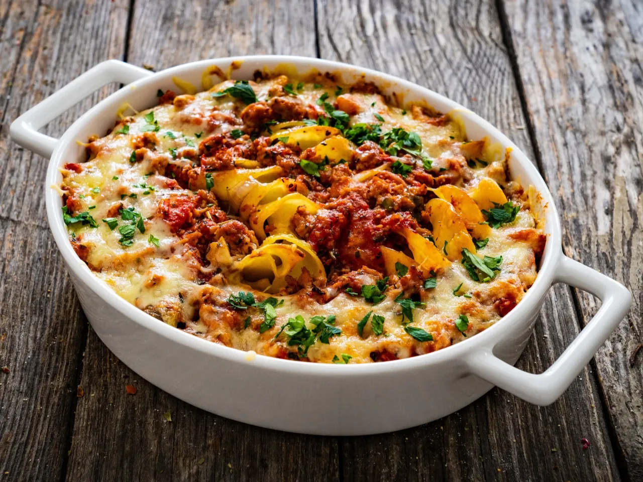 r&oacute;żne rodzaje szybkich zapiekanek na obiad