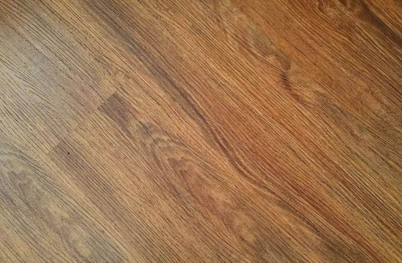 Mop parowy na panelach laminowanych