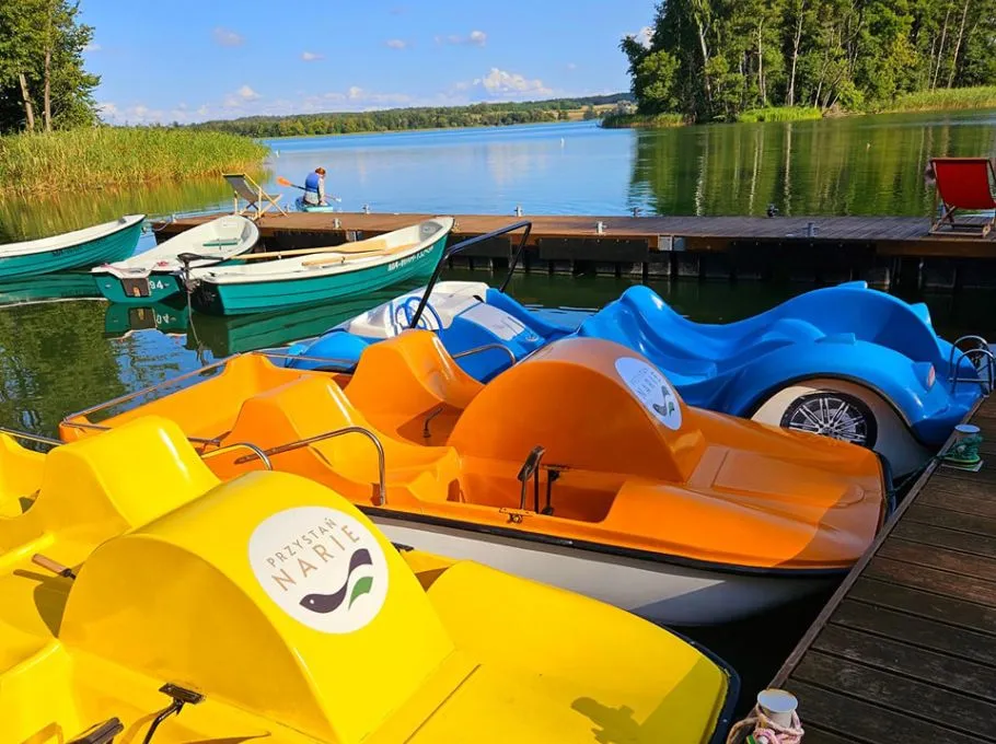 Sporty wodne jezioro Narie