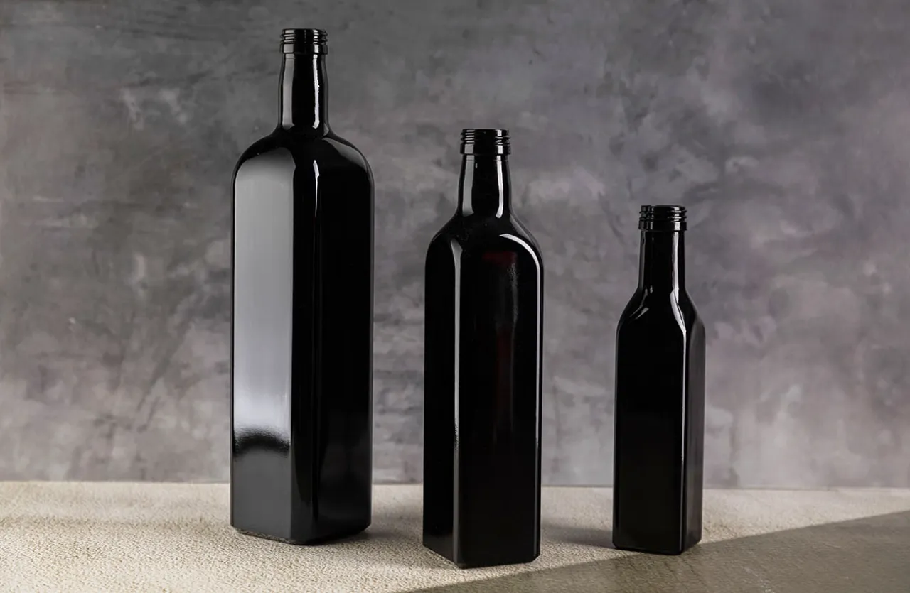 oliwa z oliwek butelka ciemne szkło puszka metalowa