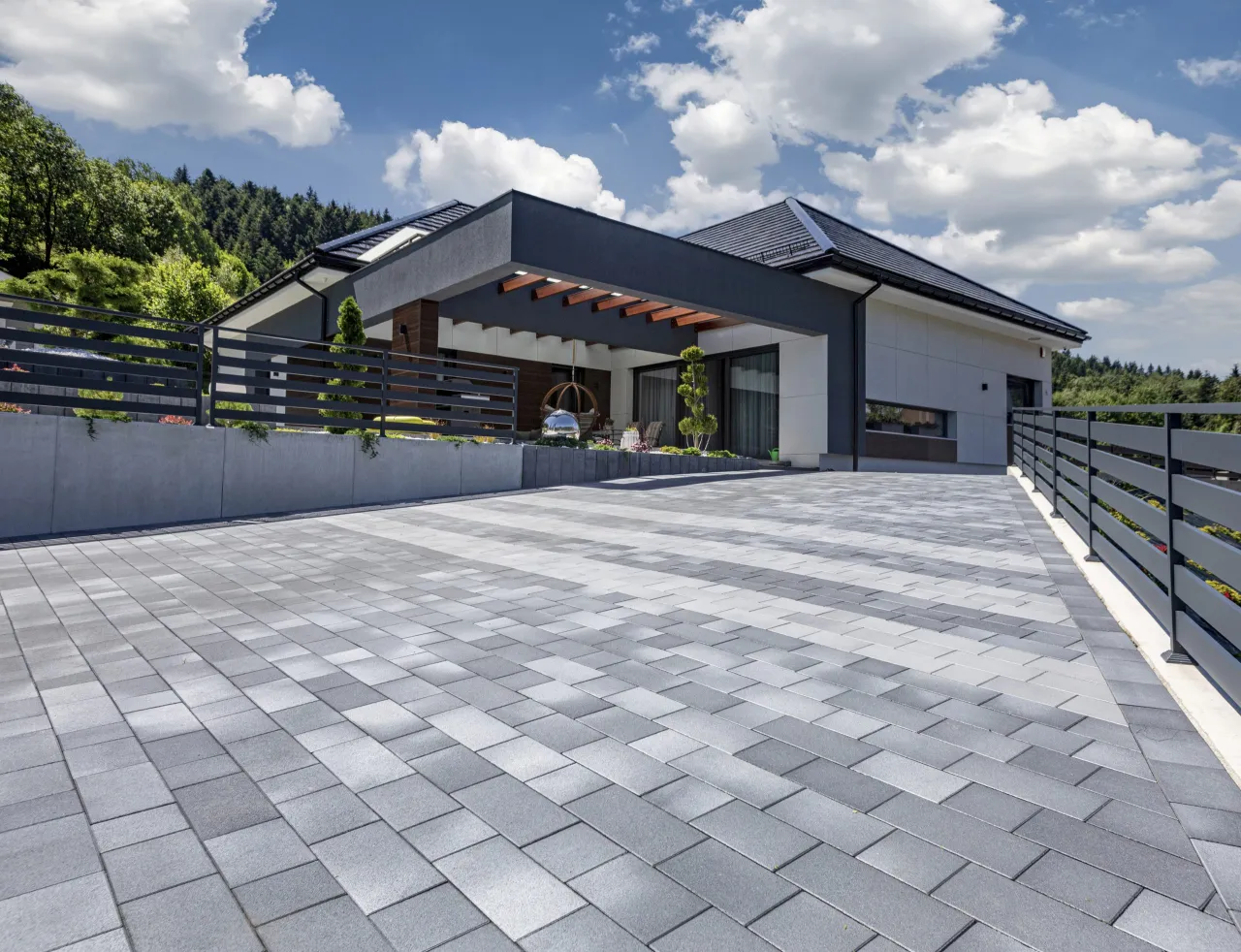 różne rodzaje wykończenia podjazdu