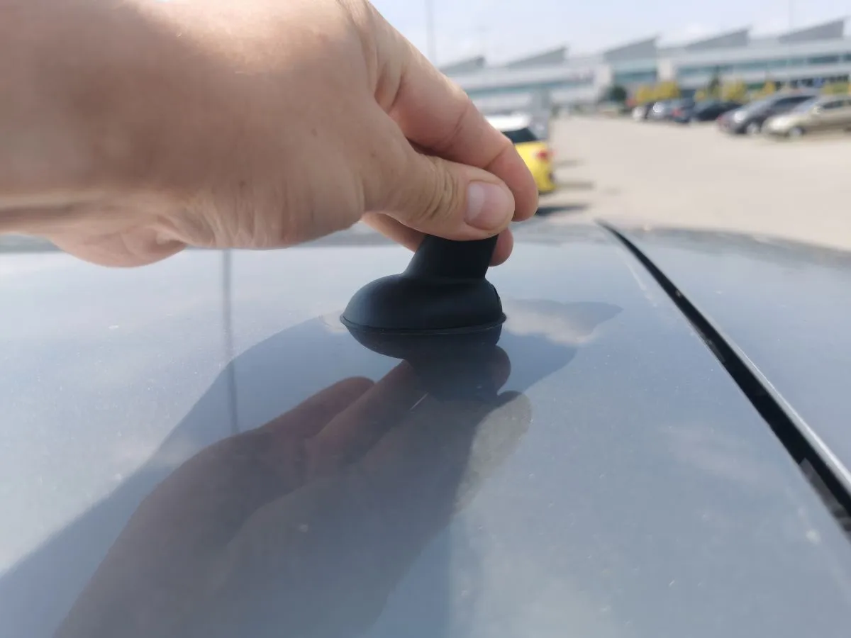 Przyczyny słabego sygnału radiowego w samochodzie i domu