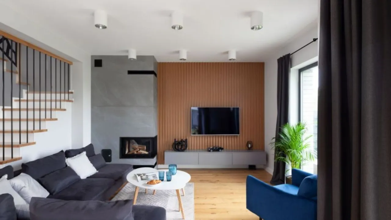 aranżacje komina w salonie różne style