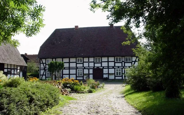 Domy w kratę Swołowo